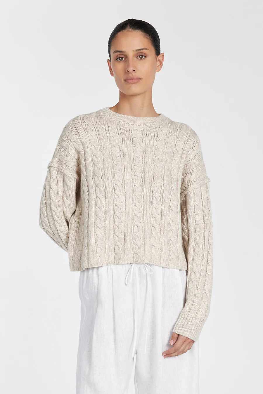 CASEY CHALK MARLE CABLE KNIT JUMPER