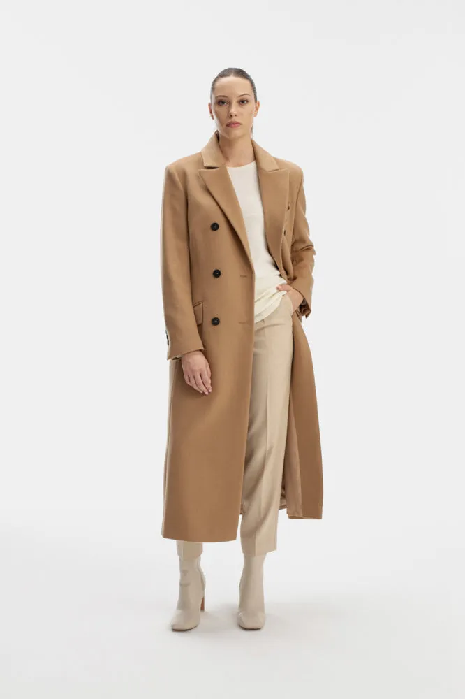 CLASSY CAMEL COAT