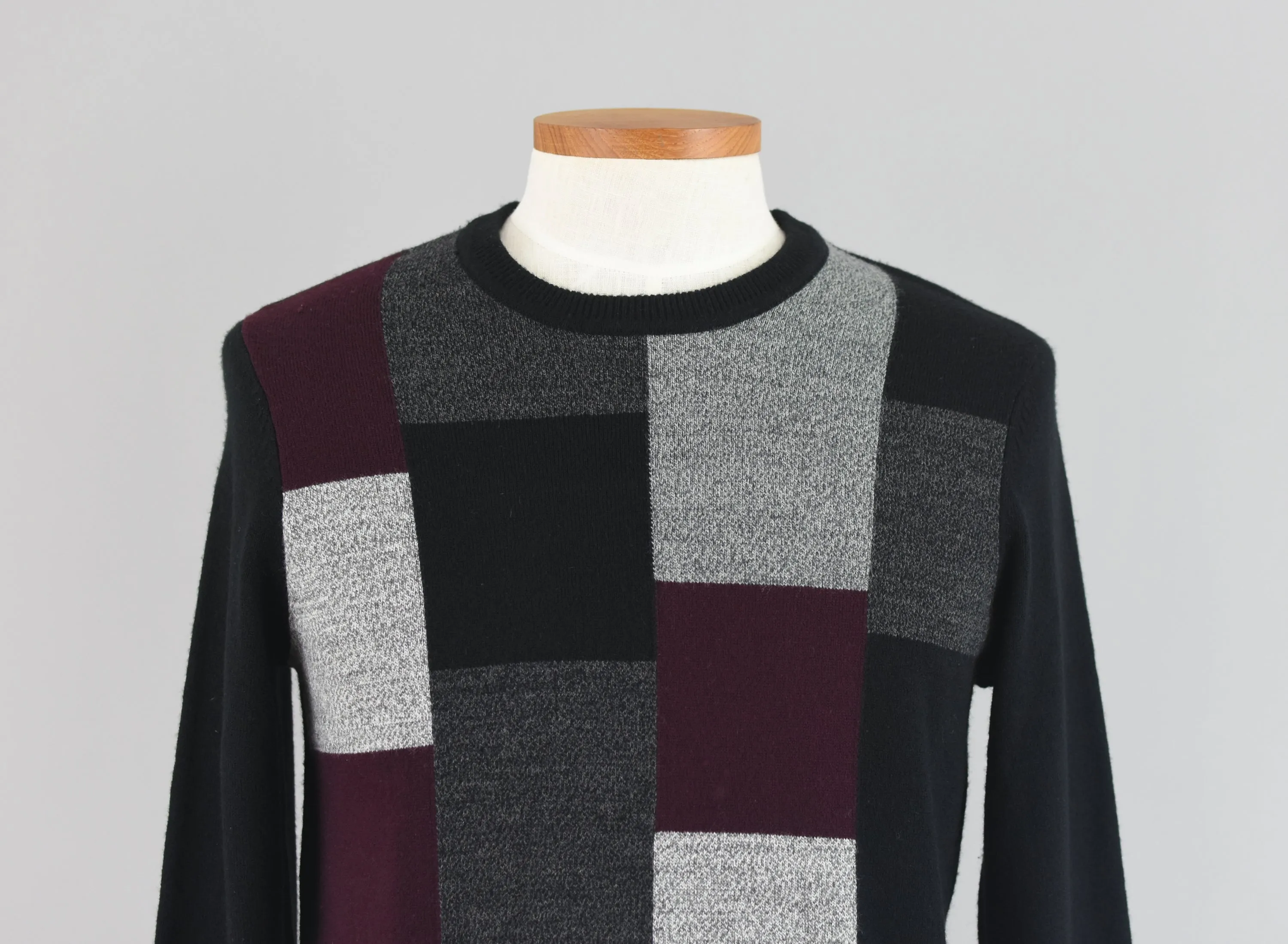 Dockers Black & Burgundy Colorblock Sweater Men's Small