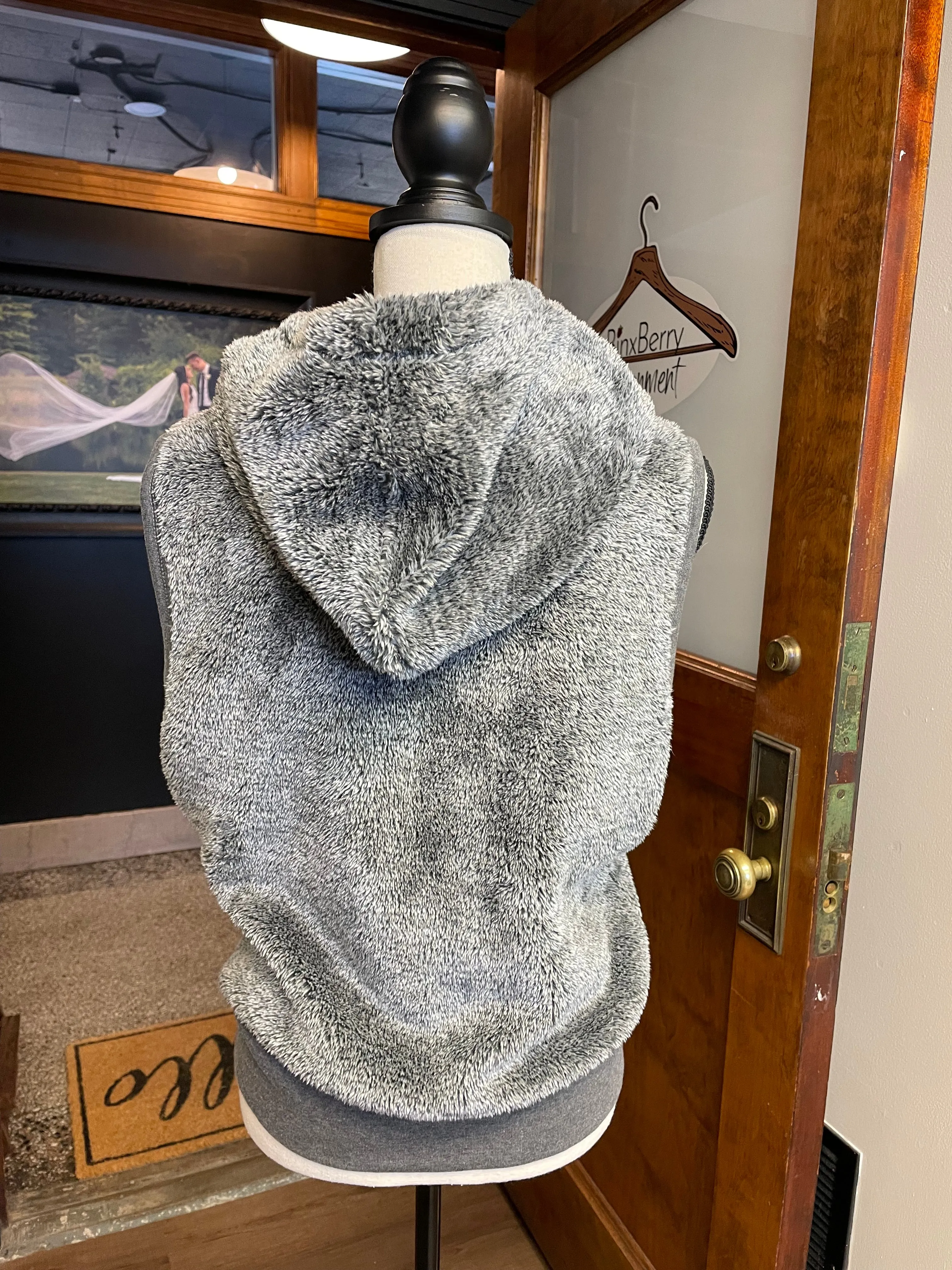 Eddie Bauer Fuzzy Hooded Vest (M)