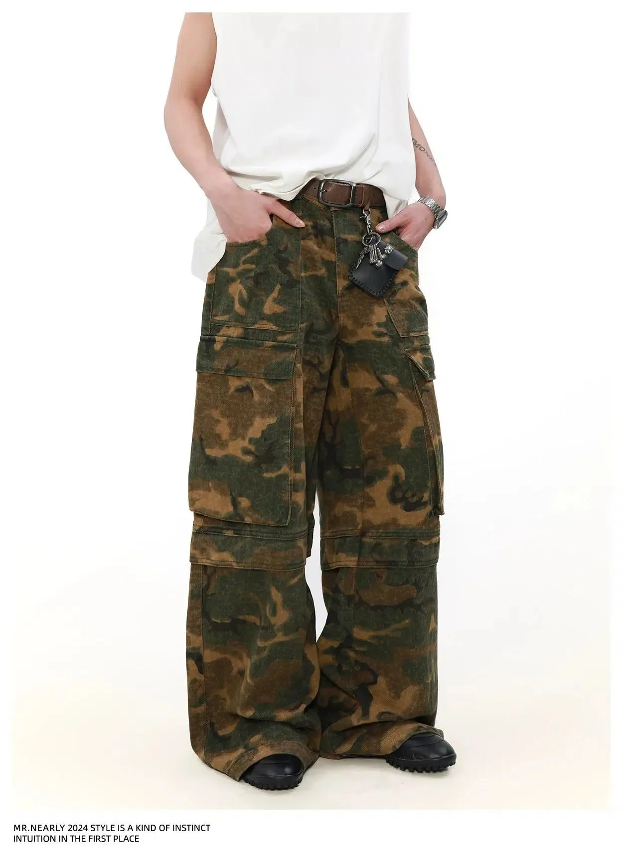 Gradient Camouflage Cargo Pants