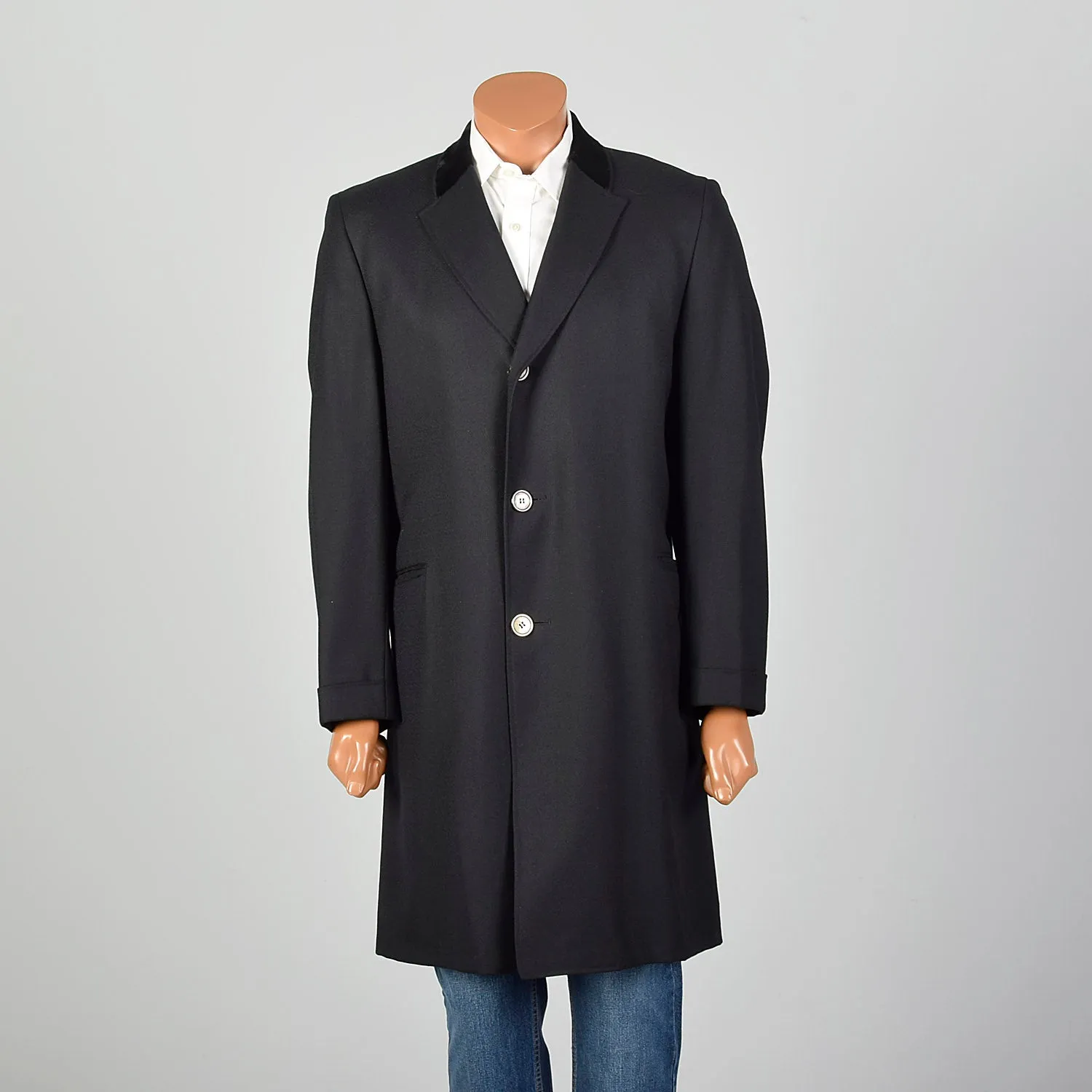 Medium-Large 1950s Black Top Coat