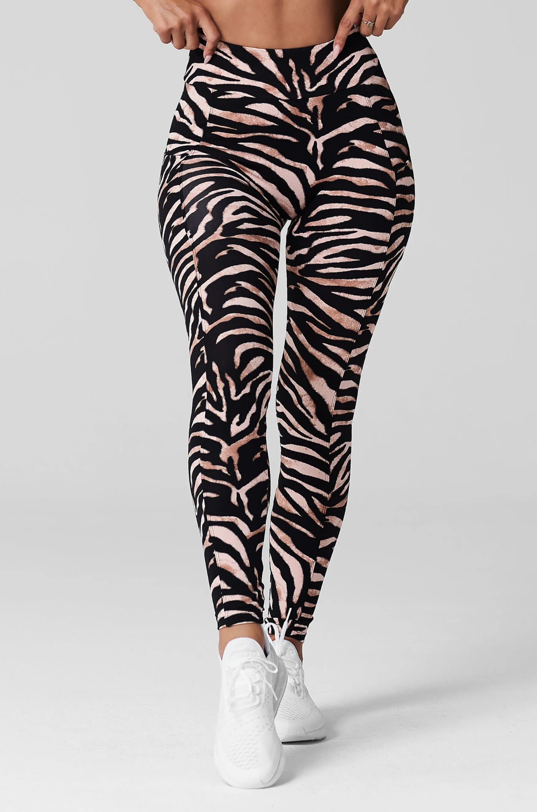 Unleashed Pocket Legging